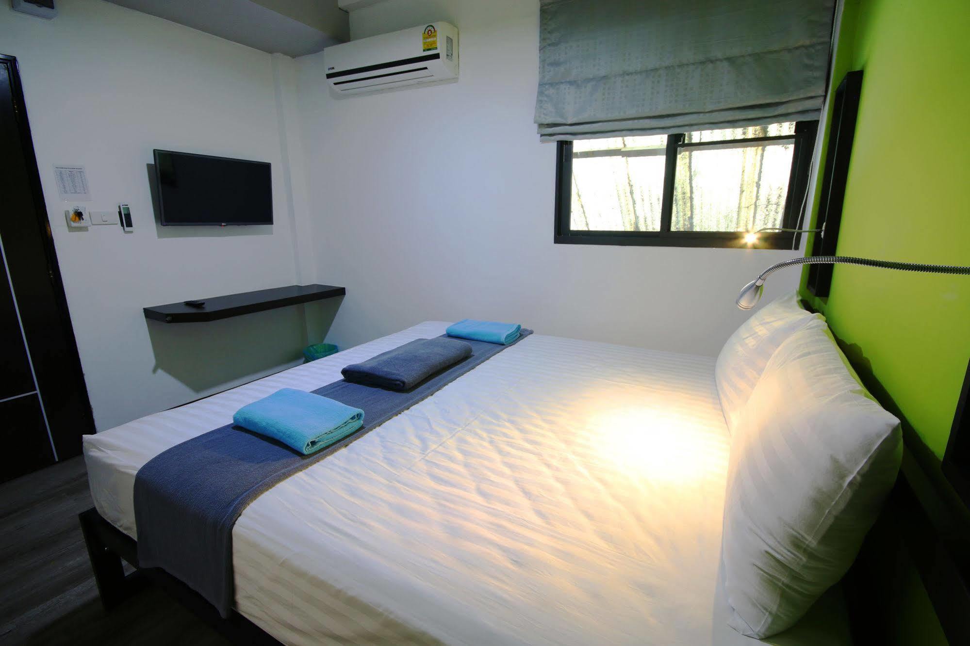 The Pillow Hostel Khaosan Banguecoque Exterior foto